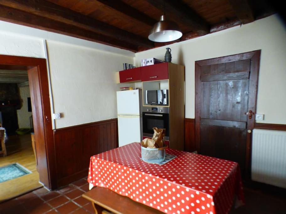 Maison Familiale Pour 8 Saint-Aventin Εξωτερικό φωτογραφία